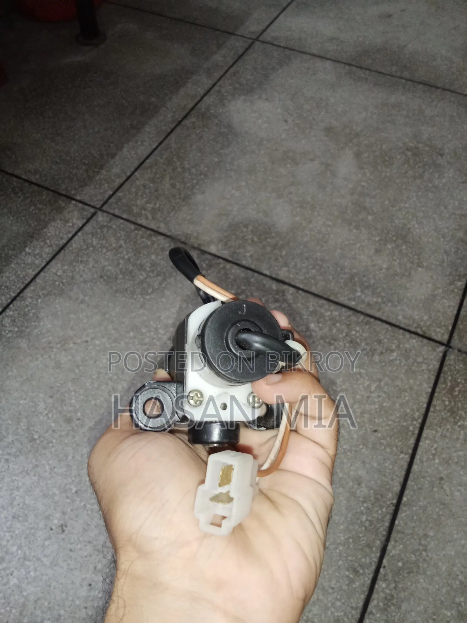 Ignition Switch / Steering Look