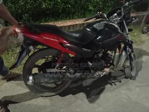 হিরো গ্ল্যামার এক্স ১২৫ ২০১৭ কালো