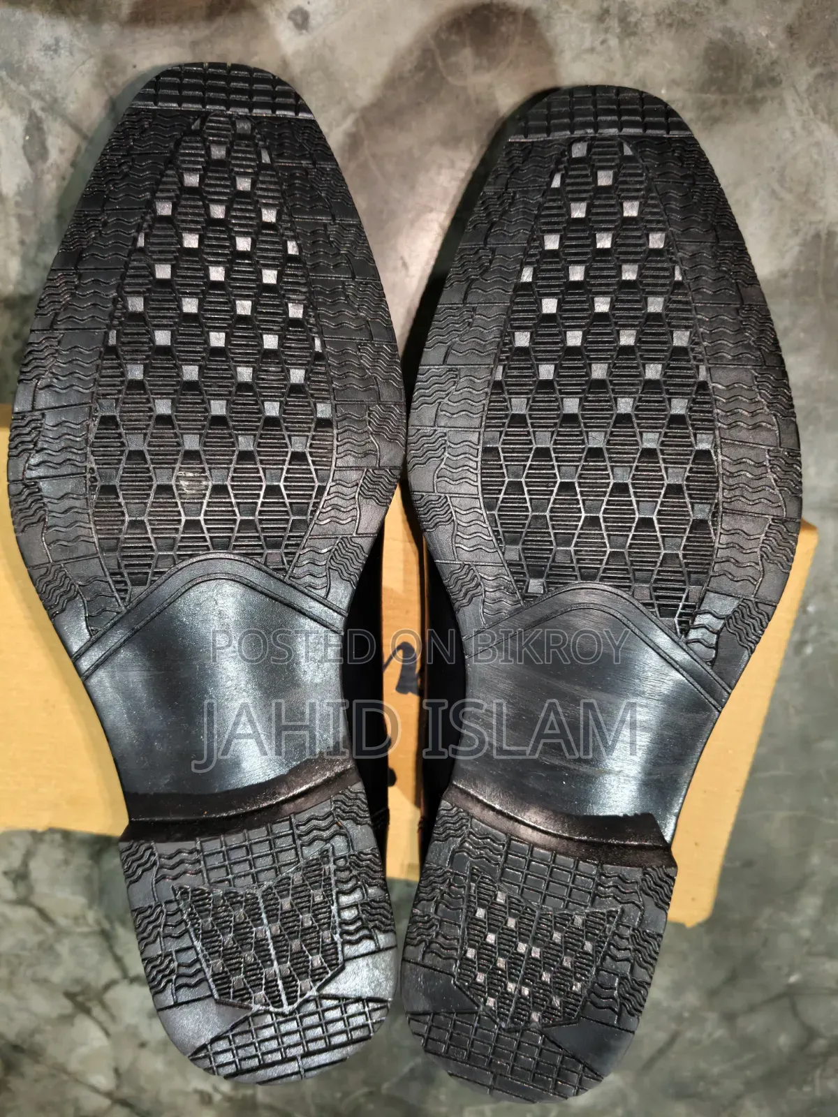 Vibrant Oxford Formal Shoe (Size 41)