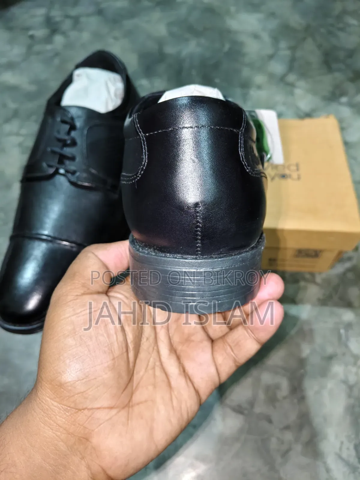 Vibrant Oxford Formal Shoe (Size 41)