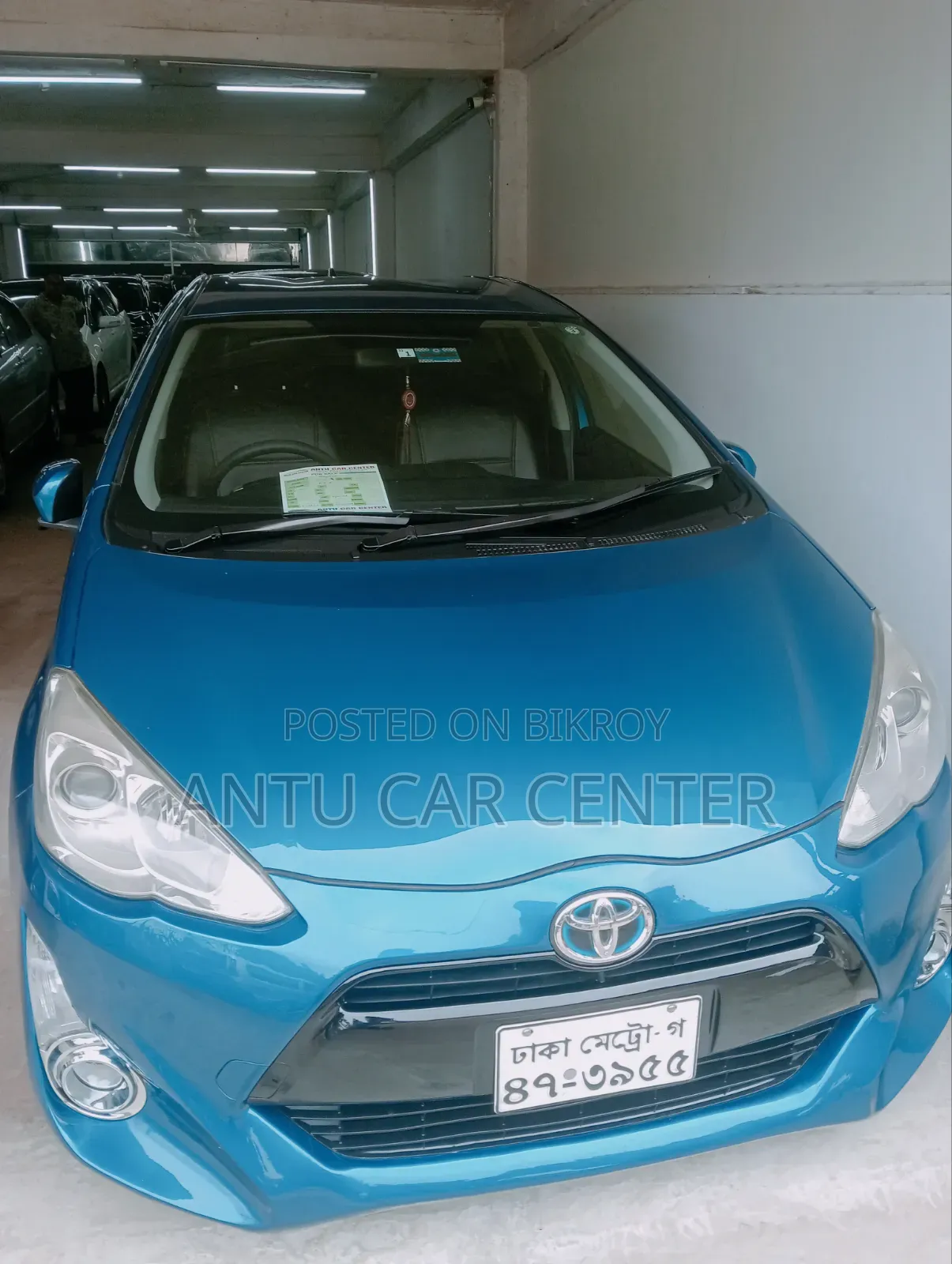Toyota Aqua 2016 Blue
