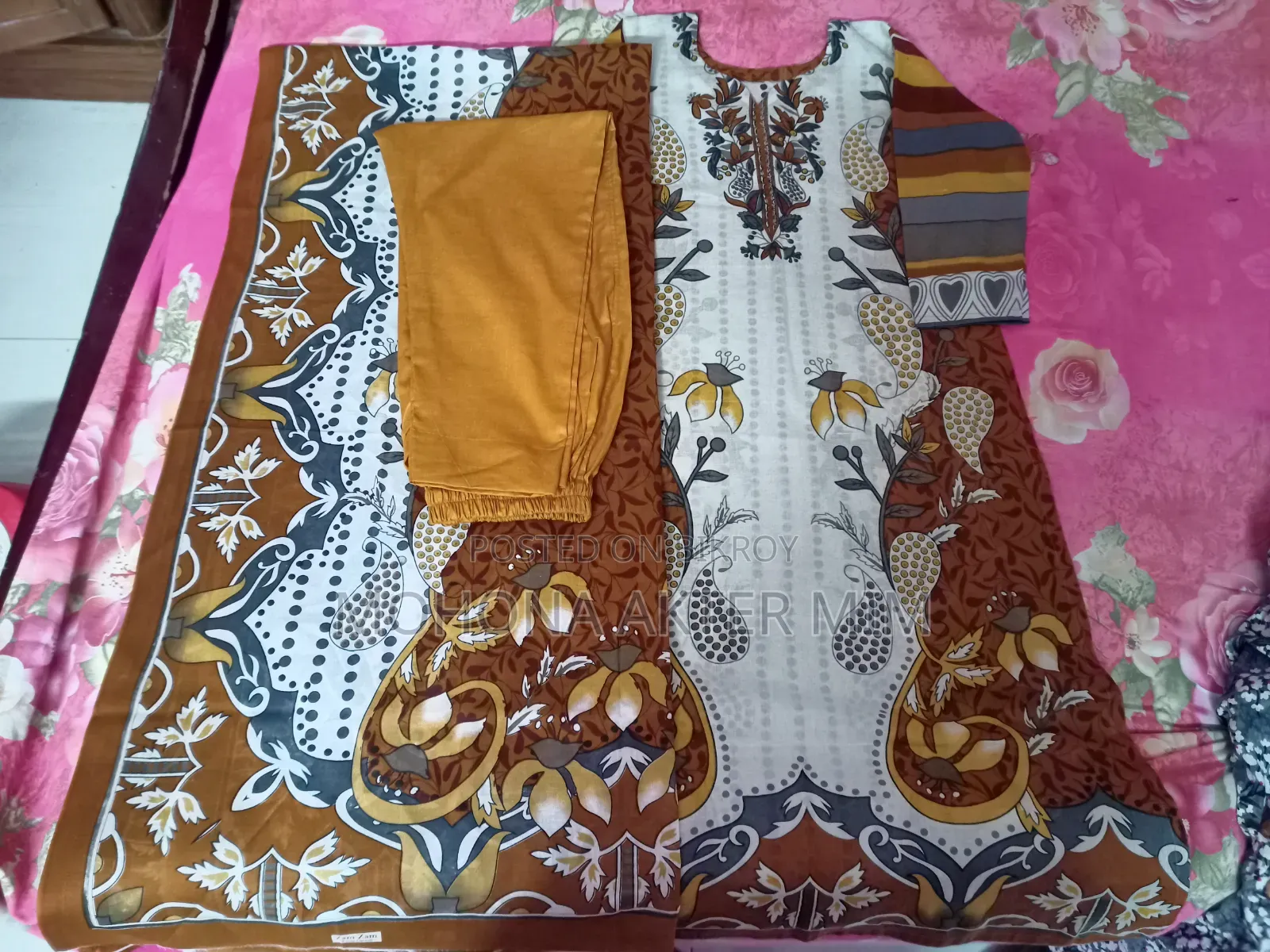 রেডিমেড থ্রি পিস