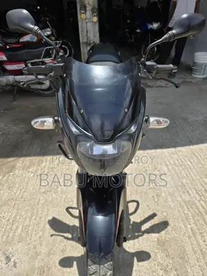 বাজাজ পালসার ১৫০ ২০২২ কালো