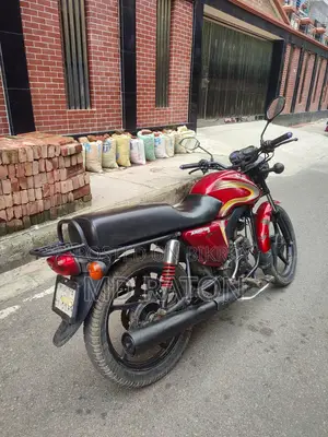 মাহিন্দ্রা সেঞ্চুরো ২০১৮ রেড