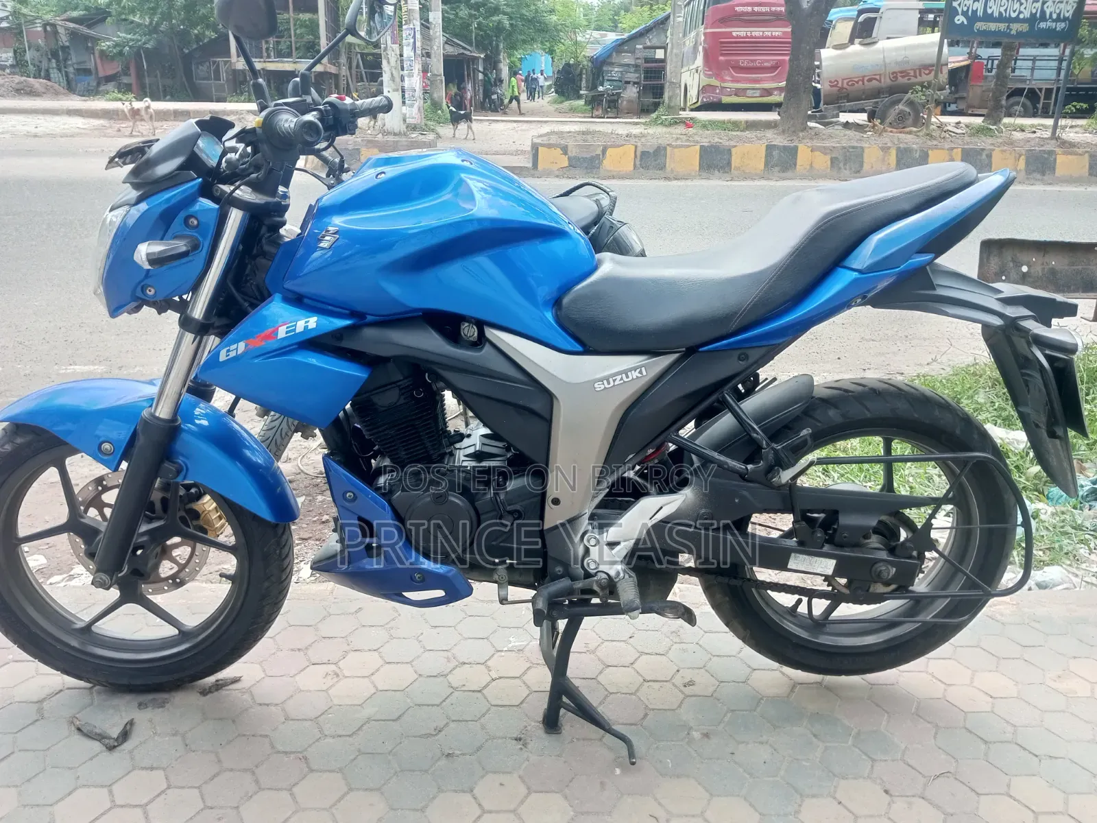 সুজুকি গিক্সার ২০২২ নীল