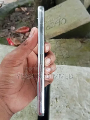 স্যামসাং গ্যালাক্সি এস২২ ৫জি ২৫৬ জিবি হোয়াইট