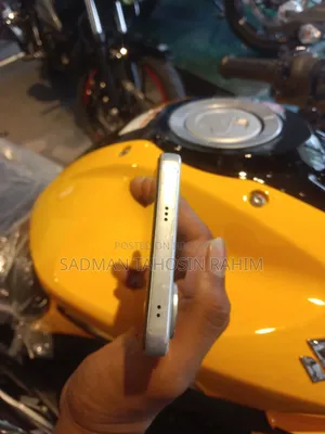 ভিভো ওয়াই ৪০০ ২৫৬ জিবি সাদা
