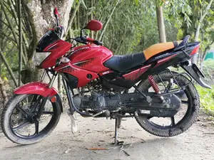 Hero Glamour 2018 Red