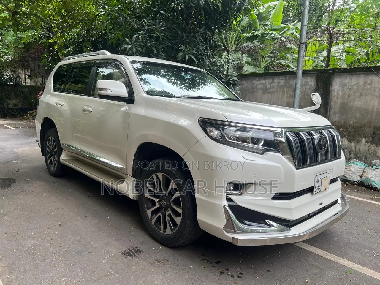 টয়োটা ল্যান্ড ক্রুজার প্রাডো ২০১৮ পার্ল