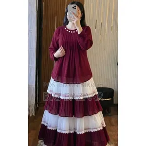 Trendy Ladies Tops and Skirt Set