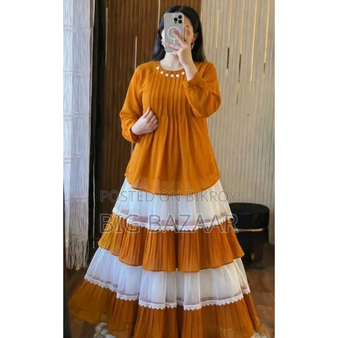 Trendy Ladies Tops and Skirt Set