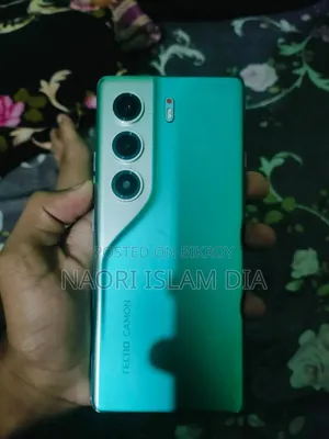 টেকনো ক্যামন ৪০ প্রো ৪জি ২৫৬ জিবি