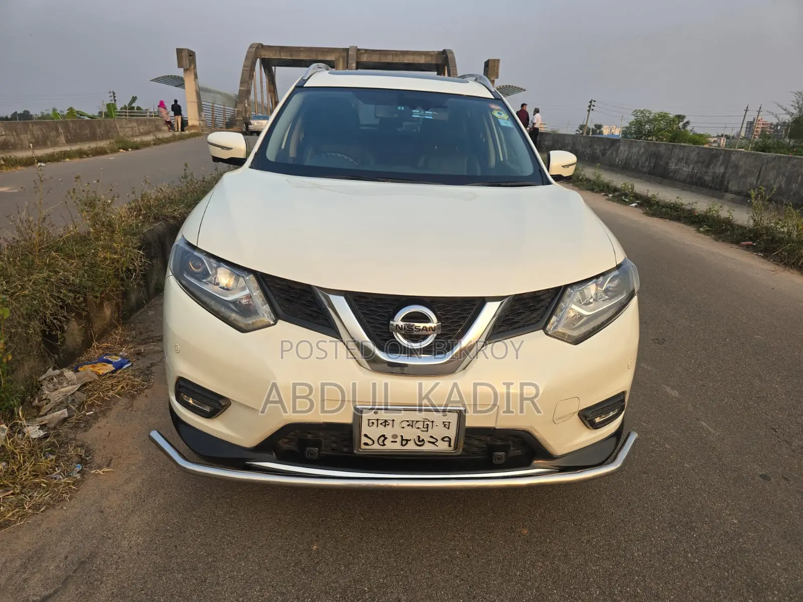 Nissan X-Trail ২.০ হাইব্রিড এফডব্লিউডি ২০১৫ পার্ল