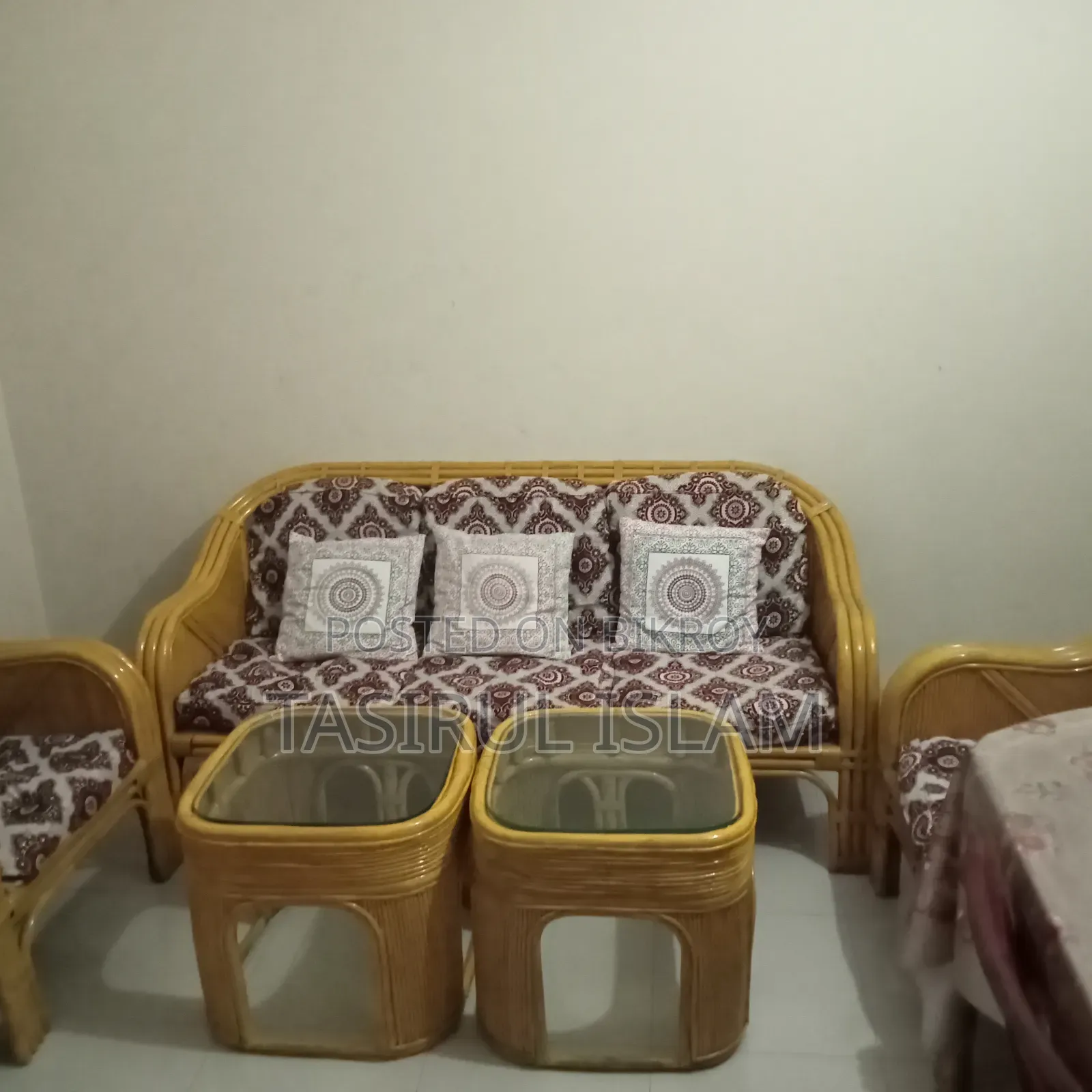 বেতের সোফা