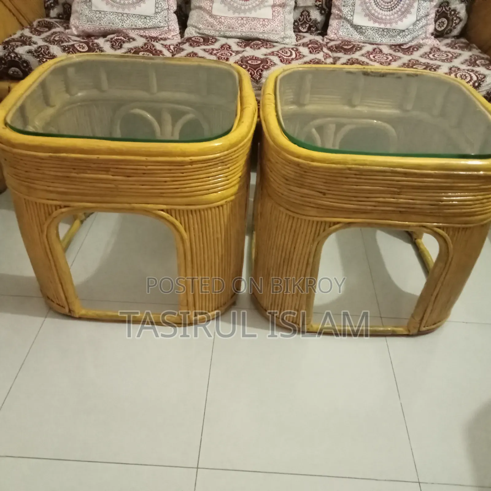 বেতের সোফা