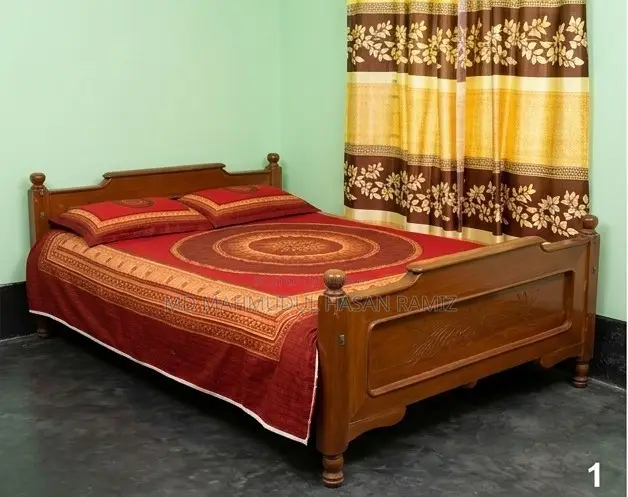 Sturdy Semi-Double Bed Made of Jackfruit Wood (7x4 feet)