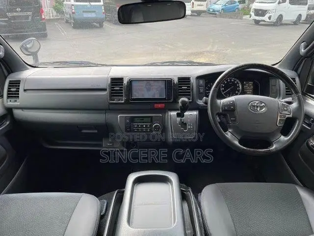 Toyota HiAce 2021 Grey