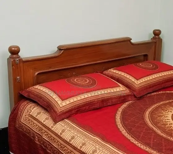 Sturdy Semi-Double Bed Made of Jackfruit Wood (7x4 feet)