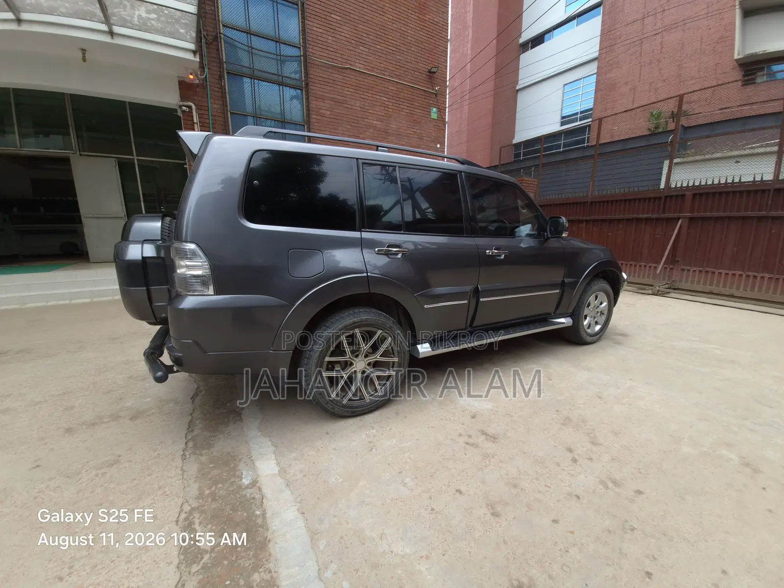 Mitsubishi Pajero 2018 Gray