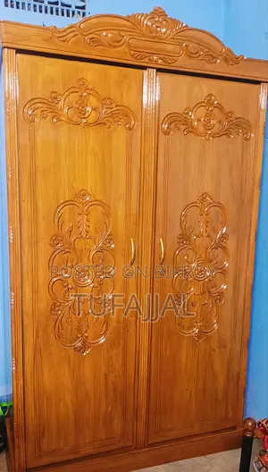 সেগুন কাঠের আলমারি