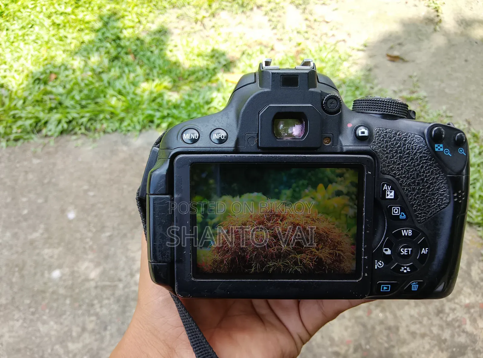 Canon 700D Camera + Zoom Lens 55-250 Mm