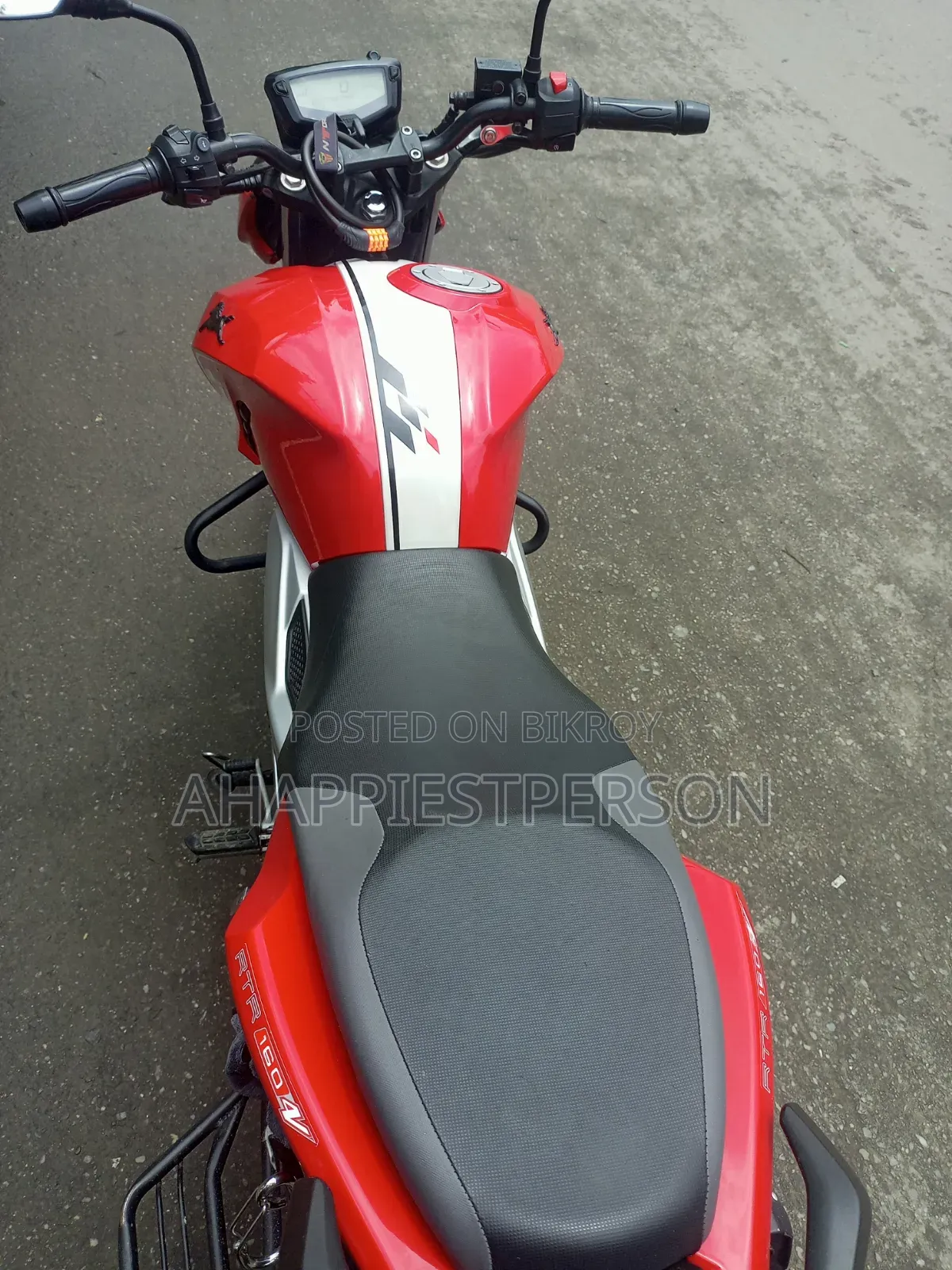 TVS Apache RTR 160 4V 2022 Red