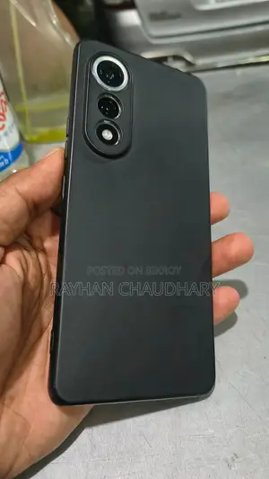 Tecno Pova 5G 128 GB Silver