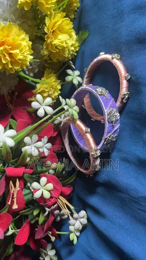 Kundon Silk Thread Bangles Set