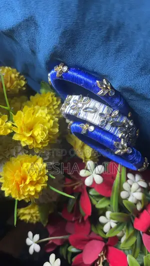 Kundon Silk Thread Bangles Set
