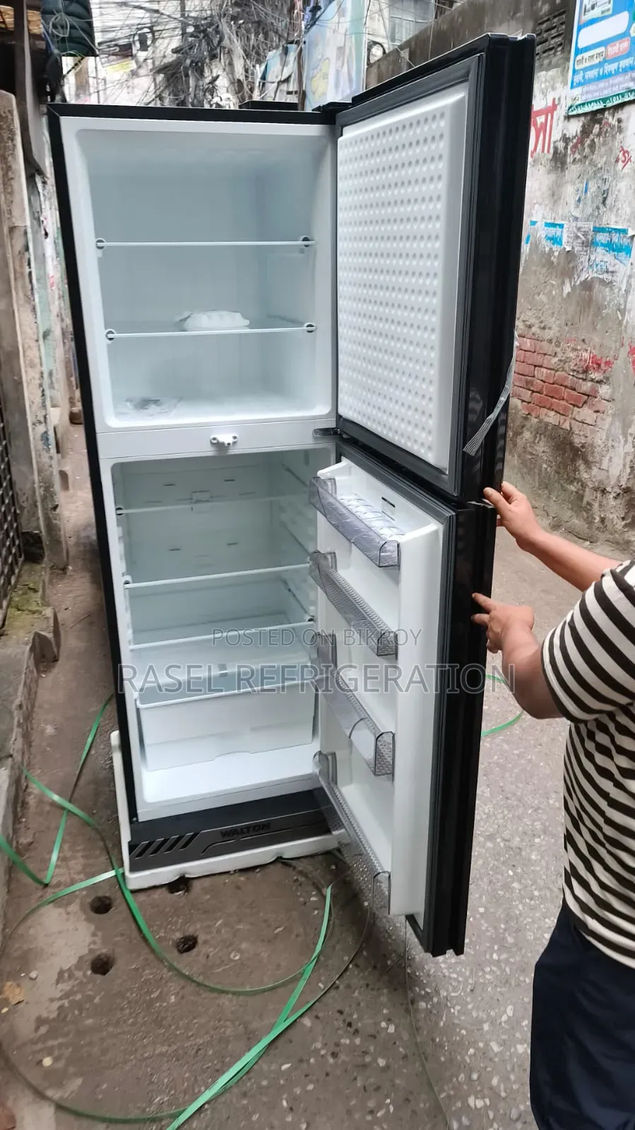 307 Liter Walton Fridge (Inverter Model) at 33% Off