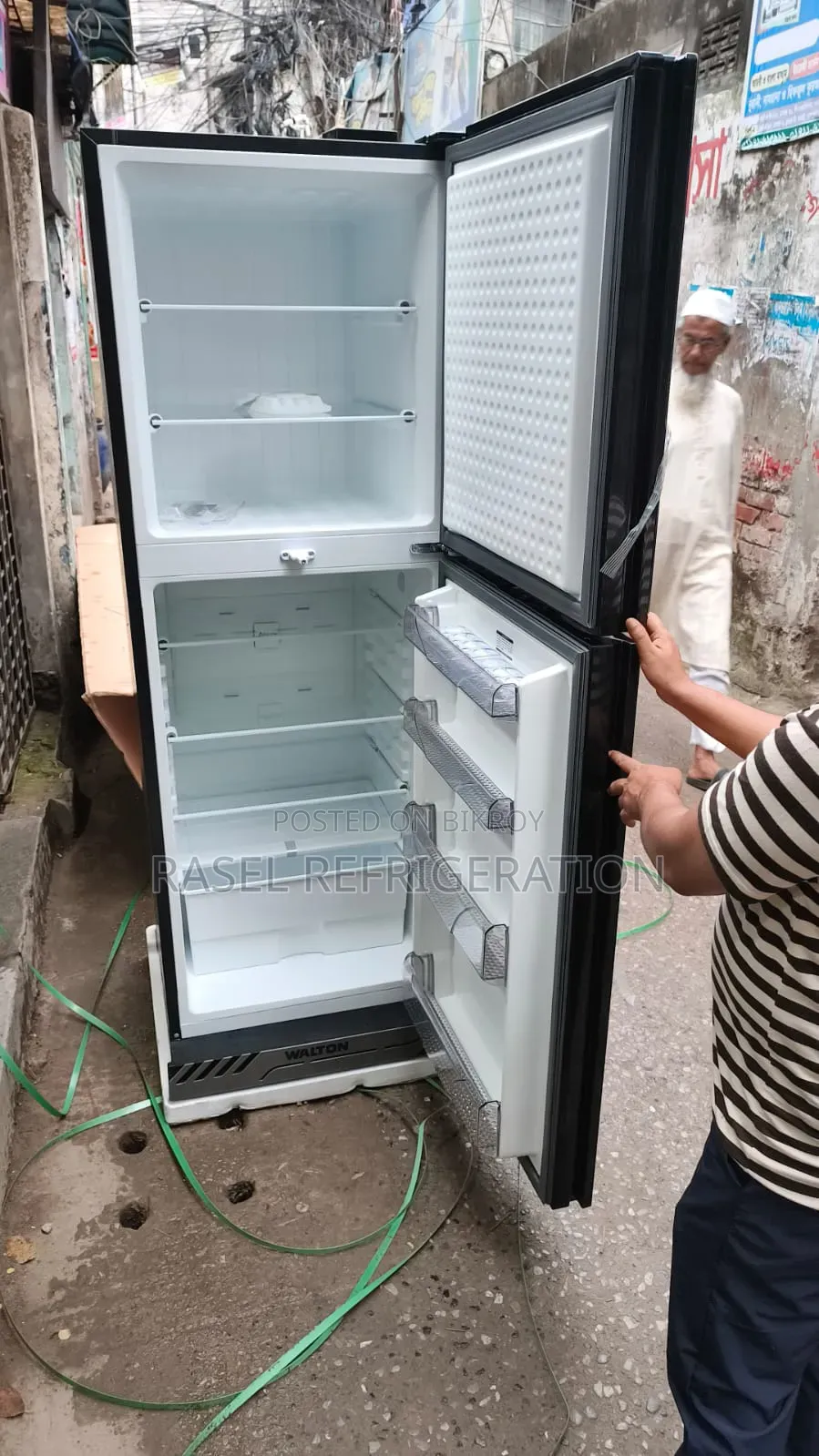 307 Liter Walton Fridge (Inverter Model) at 33% Off