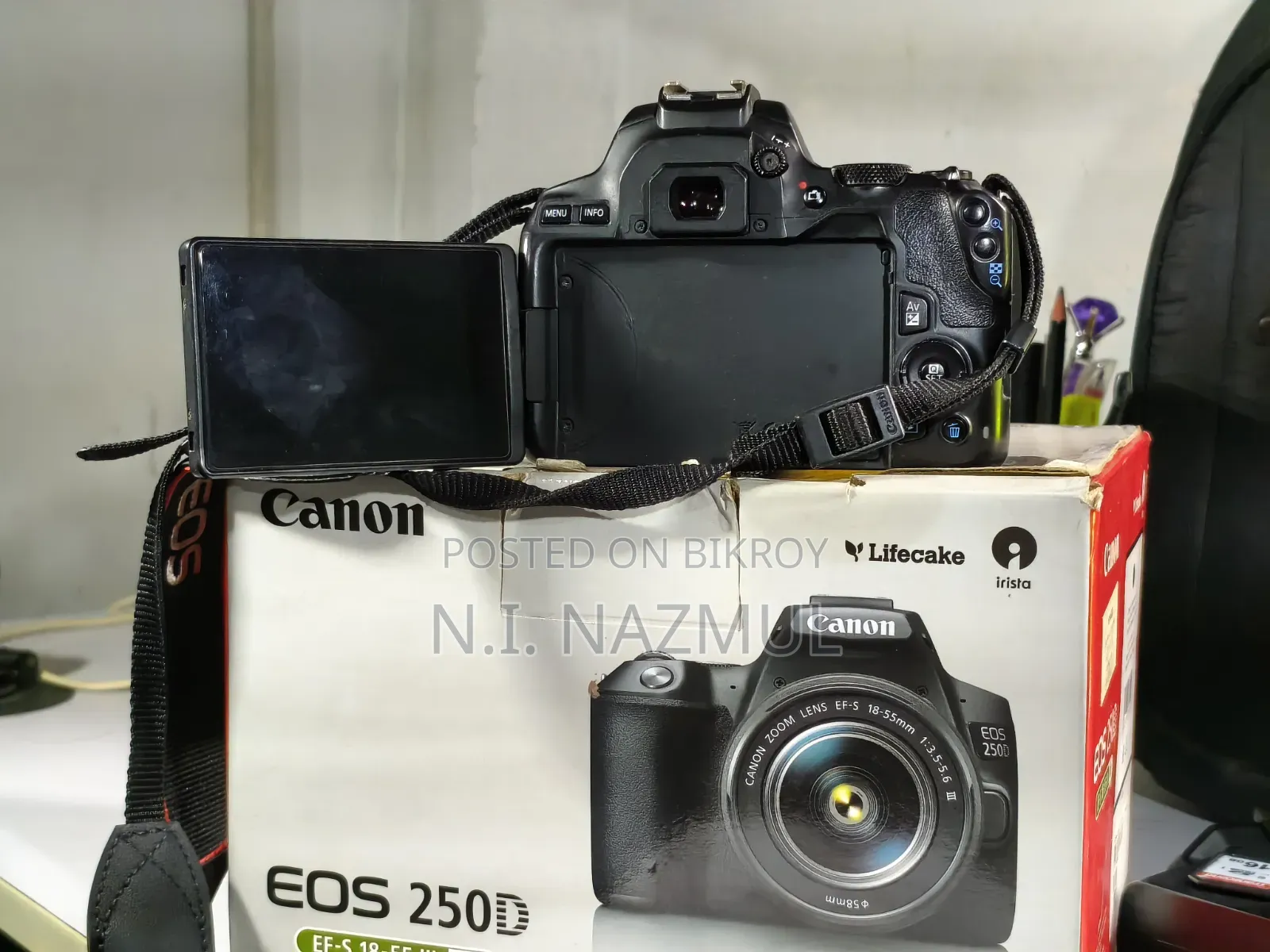 Canon EOS 250D Rebel SL3 DSLR Camera