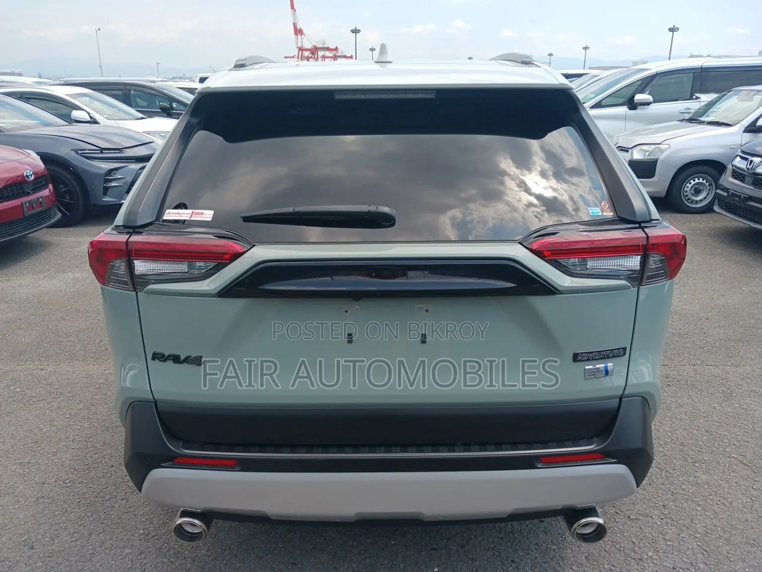 Toyota RAV4 2022 Green