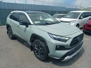 Toyota RAV4 2022 Green