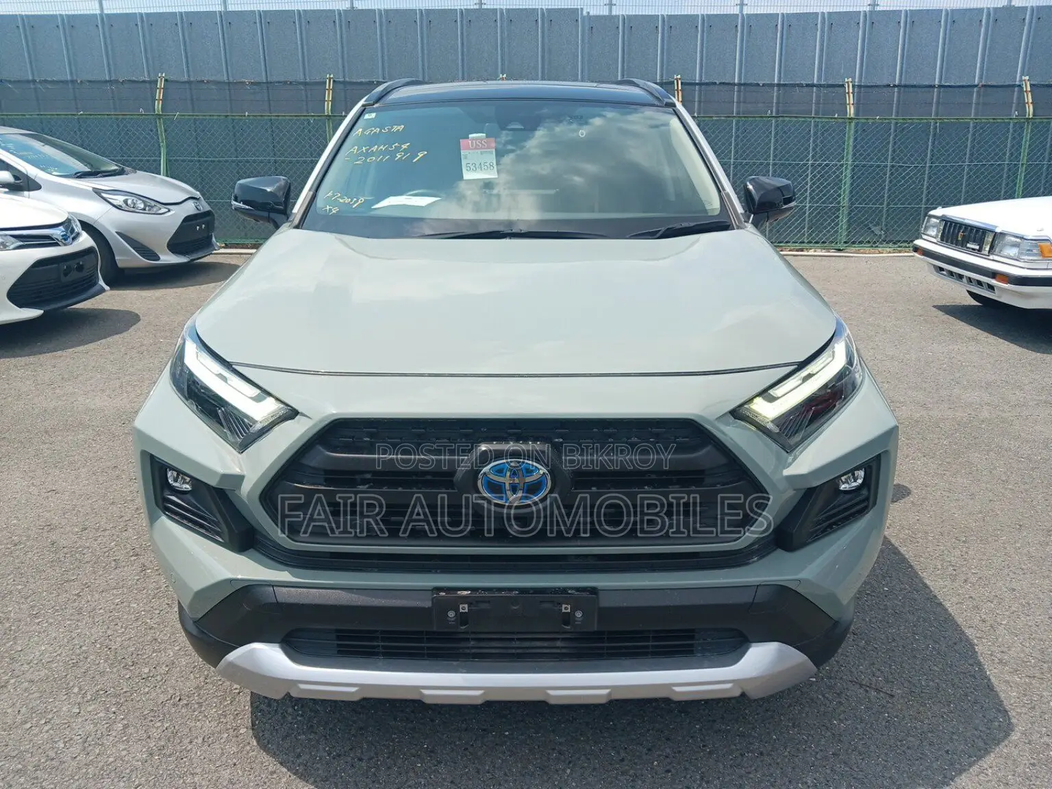 Toyota RAV4 2022 Green