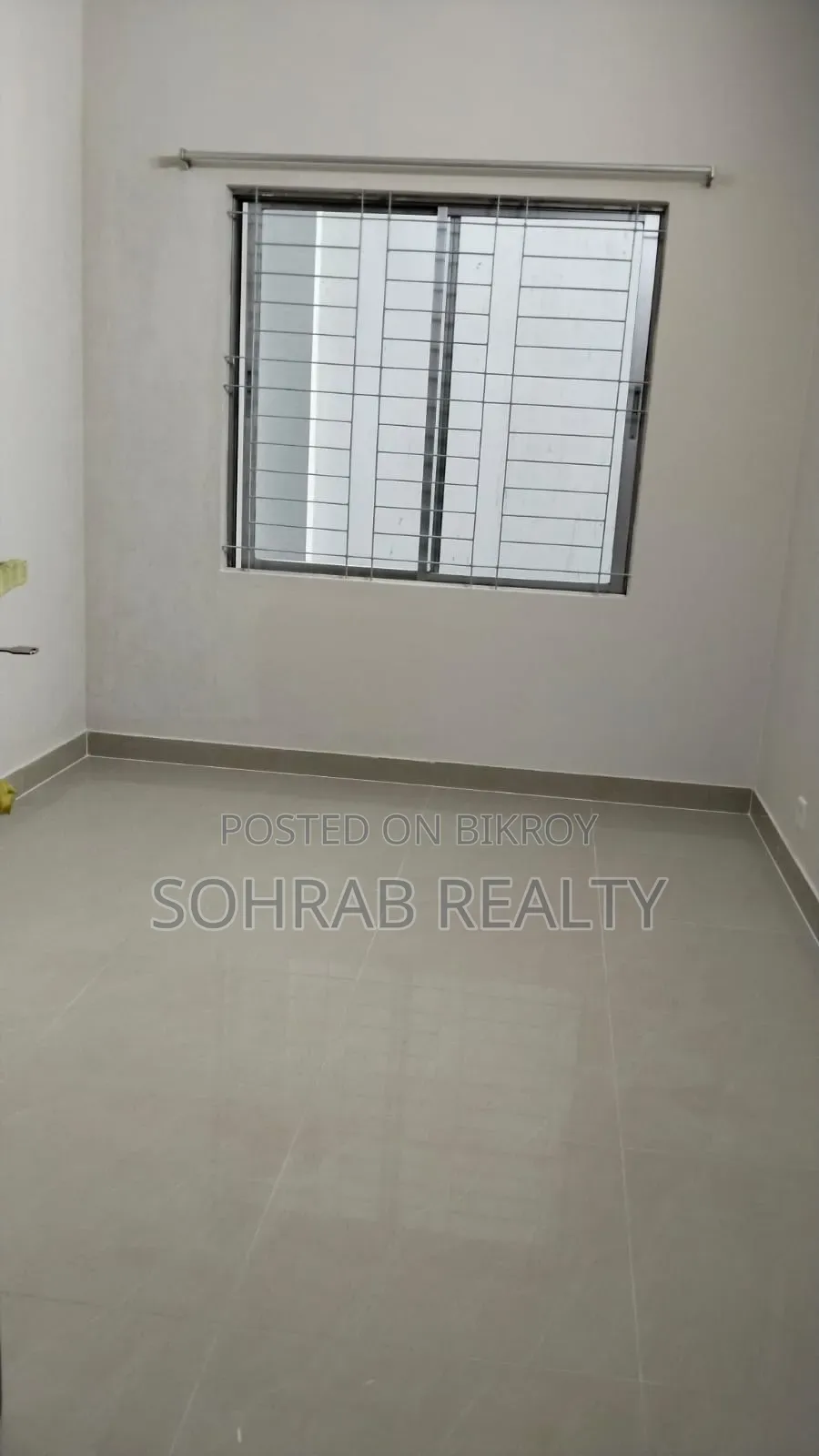 উত্তরায় সোহরাব রিয়্যালটিতে ৩ বেডরুমের ফার্নিশড অ্যাপার্টমেন্ট বিক্রয়ের জন্য