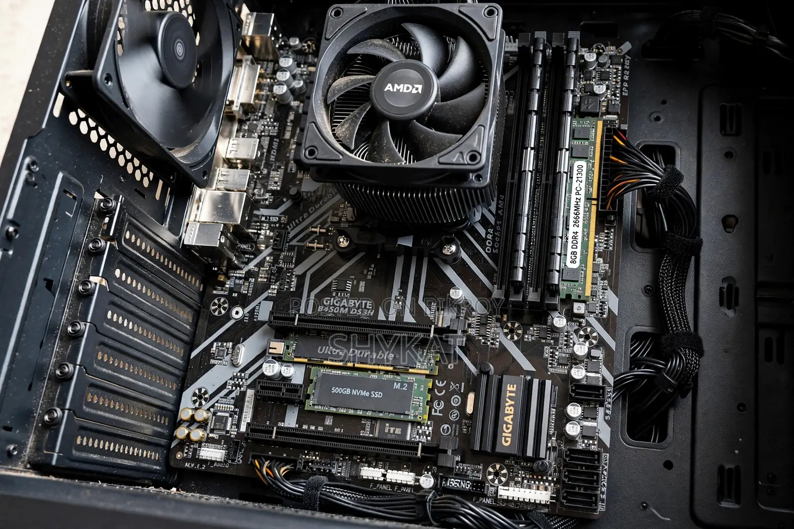 Desktop Computer Gigabyte 8GB AMD Ryzen 5 SSD 128GB