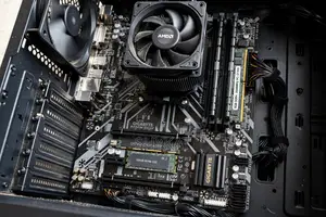 Desktop Computer Gigabyte 8GB AMD Ryzen 5 SSD 128GB