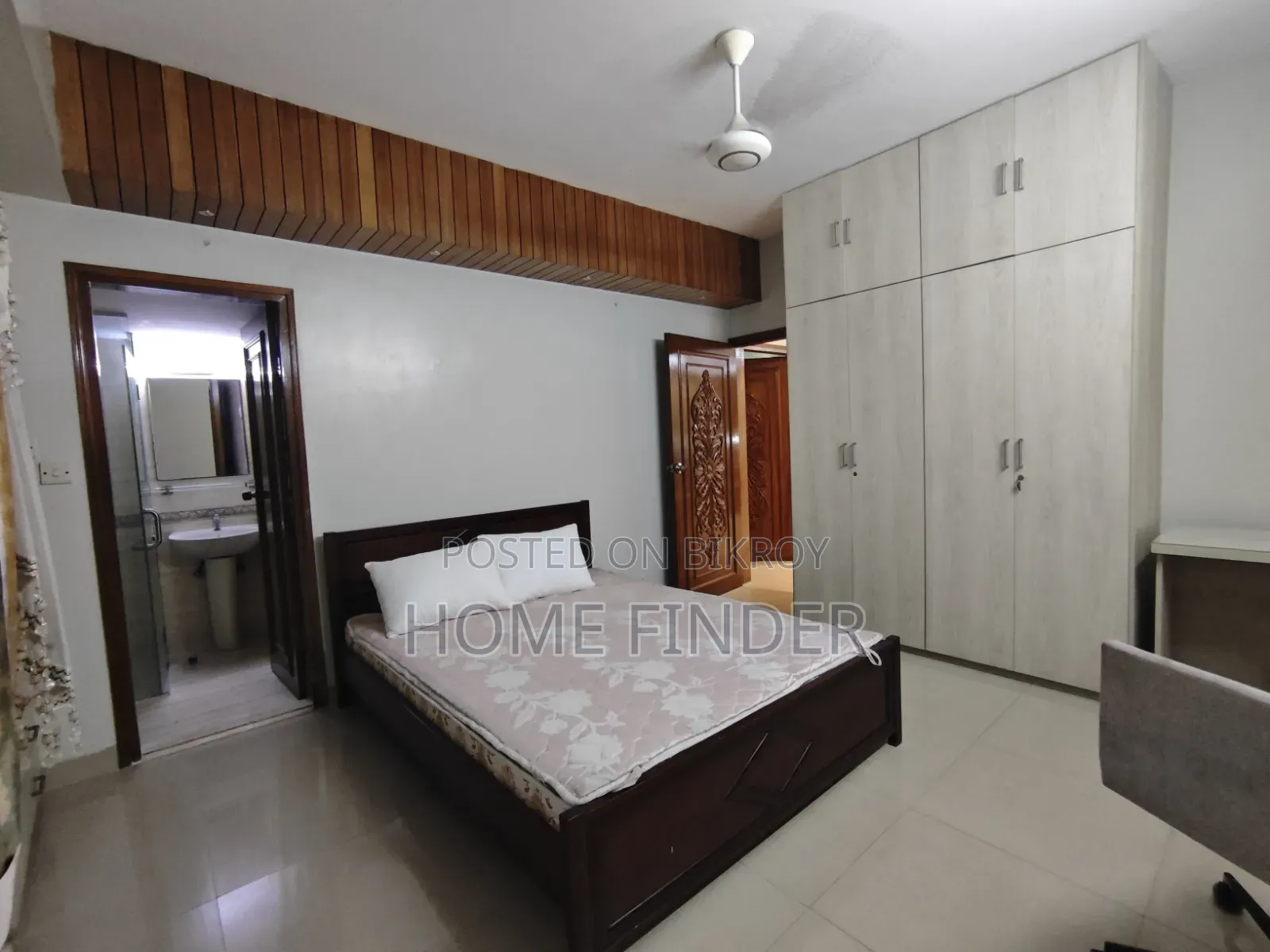 গুলশানে ৩ বেডরুমের ফার্নিশড অ্যাপার্টমেন্ট ভাড়ার জন্য