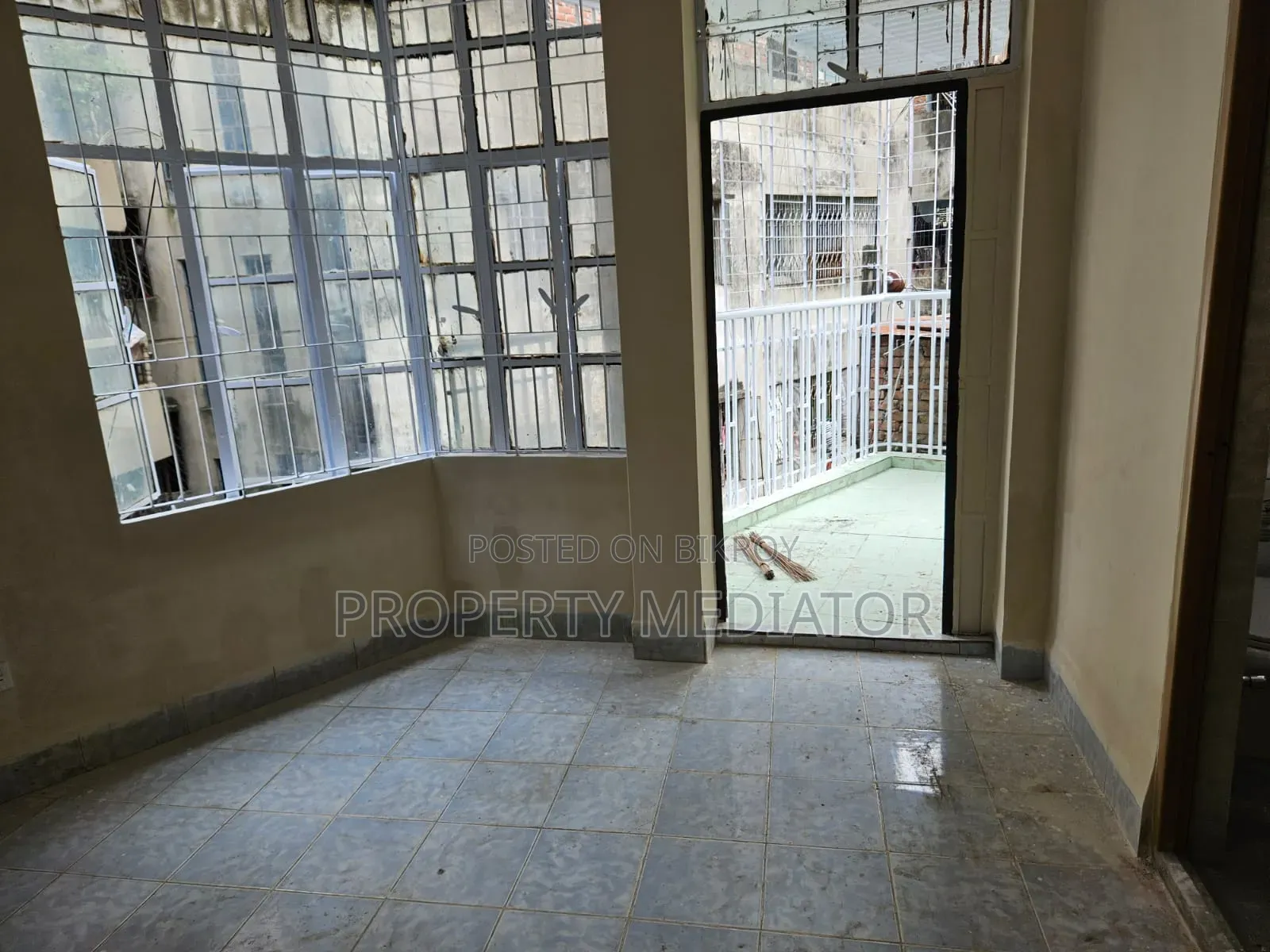 Mini Flat in Eskaton for sale