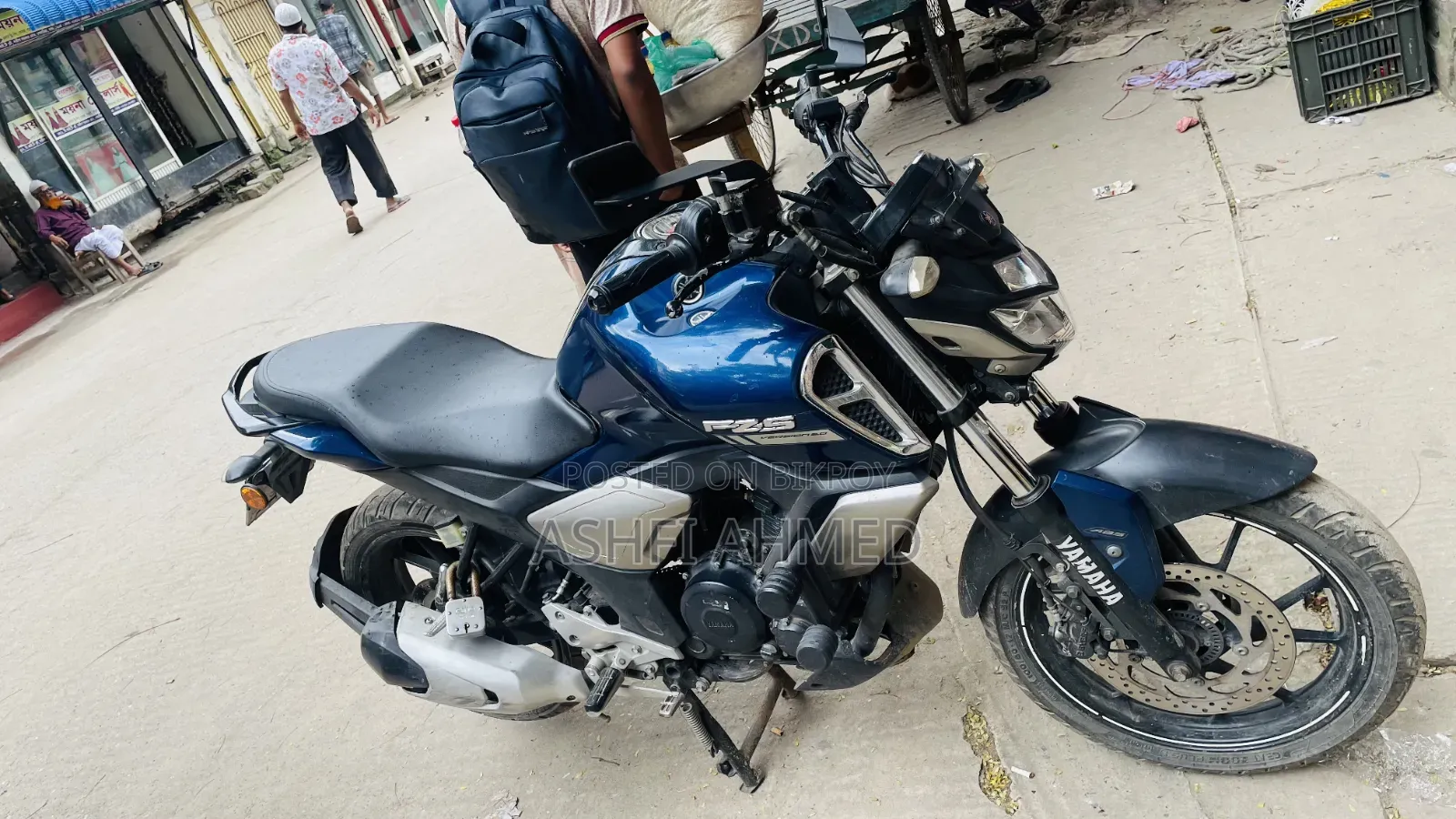 ইয়ামাহা এফজেডএস ভি৩ ২০২২ নীল
