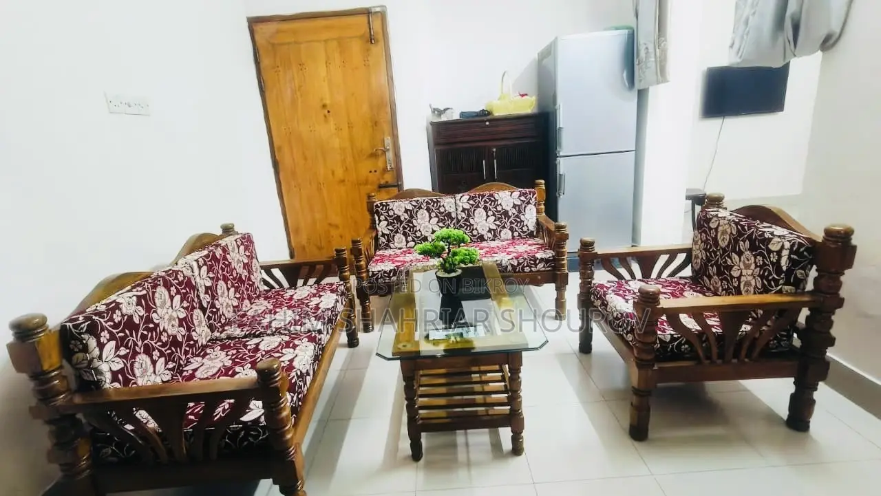 5-Seater Sofa Set With Center Table for Sale