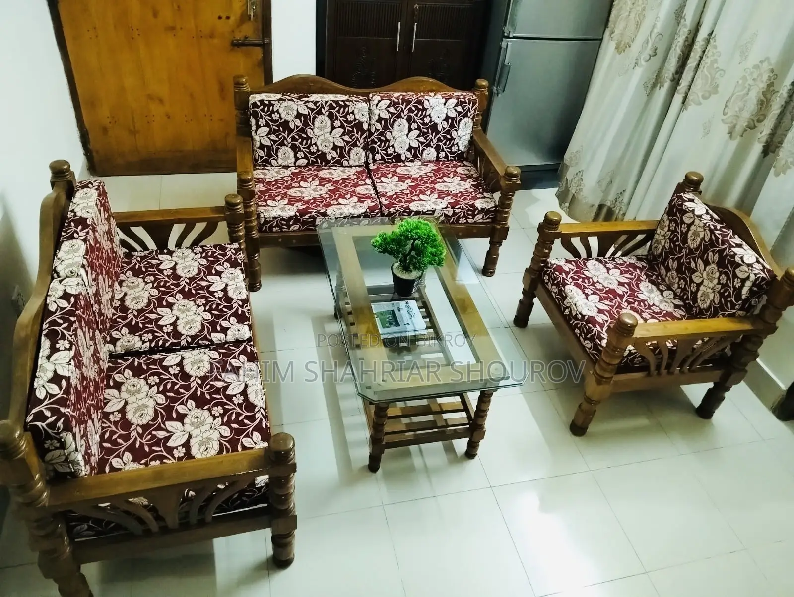 5-Seater Sofa Set With Center Table for Sale