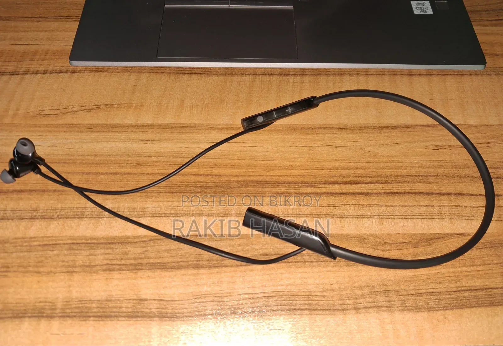 Neckband (Oraimo)
