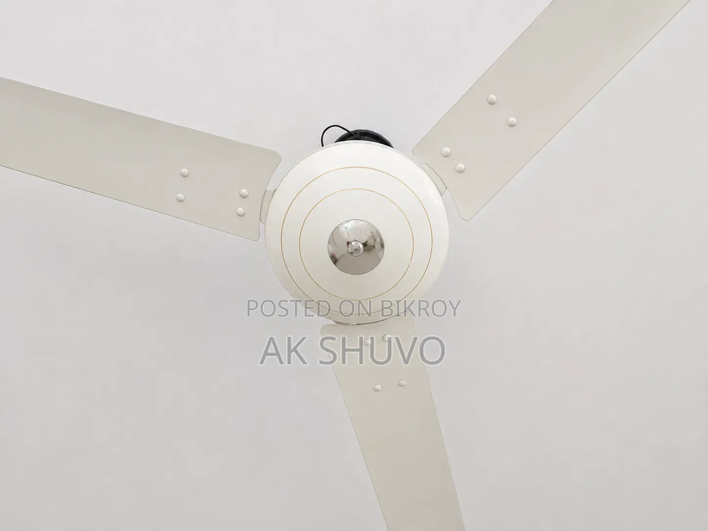 Used 3-Blade Ceiling Fan – Classic Reliable