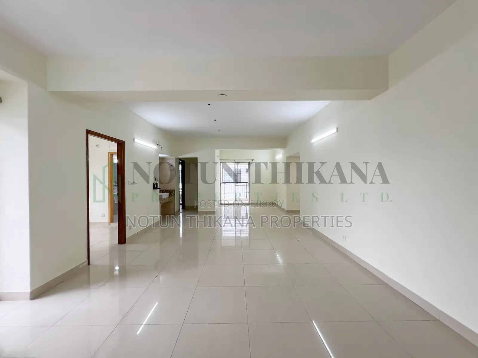 3 Bedroom Apartment in Basundhara for sale