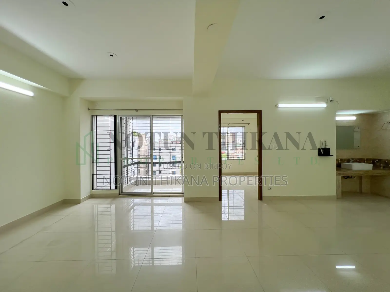 3 Bedroom Apartment in Basundhara for sale