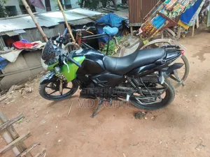 টিভিএস আপাচে ১৮০ আরটিআর ২০০৯ সবুজ