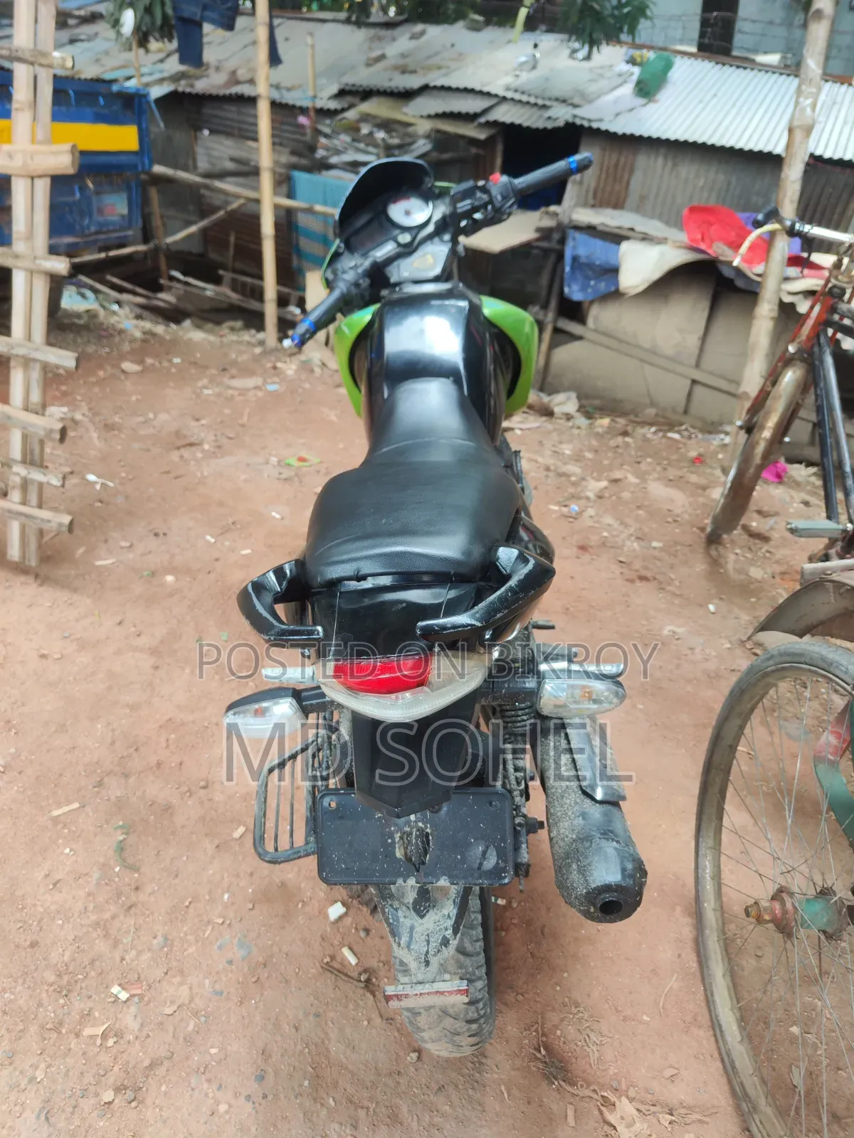 টিভিএস আপাচে ১৮০ আরটিআর ২০০৯ সবুজ