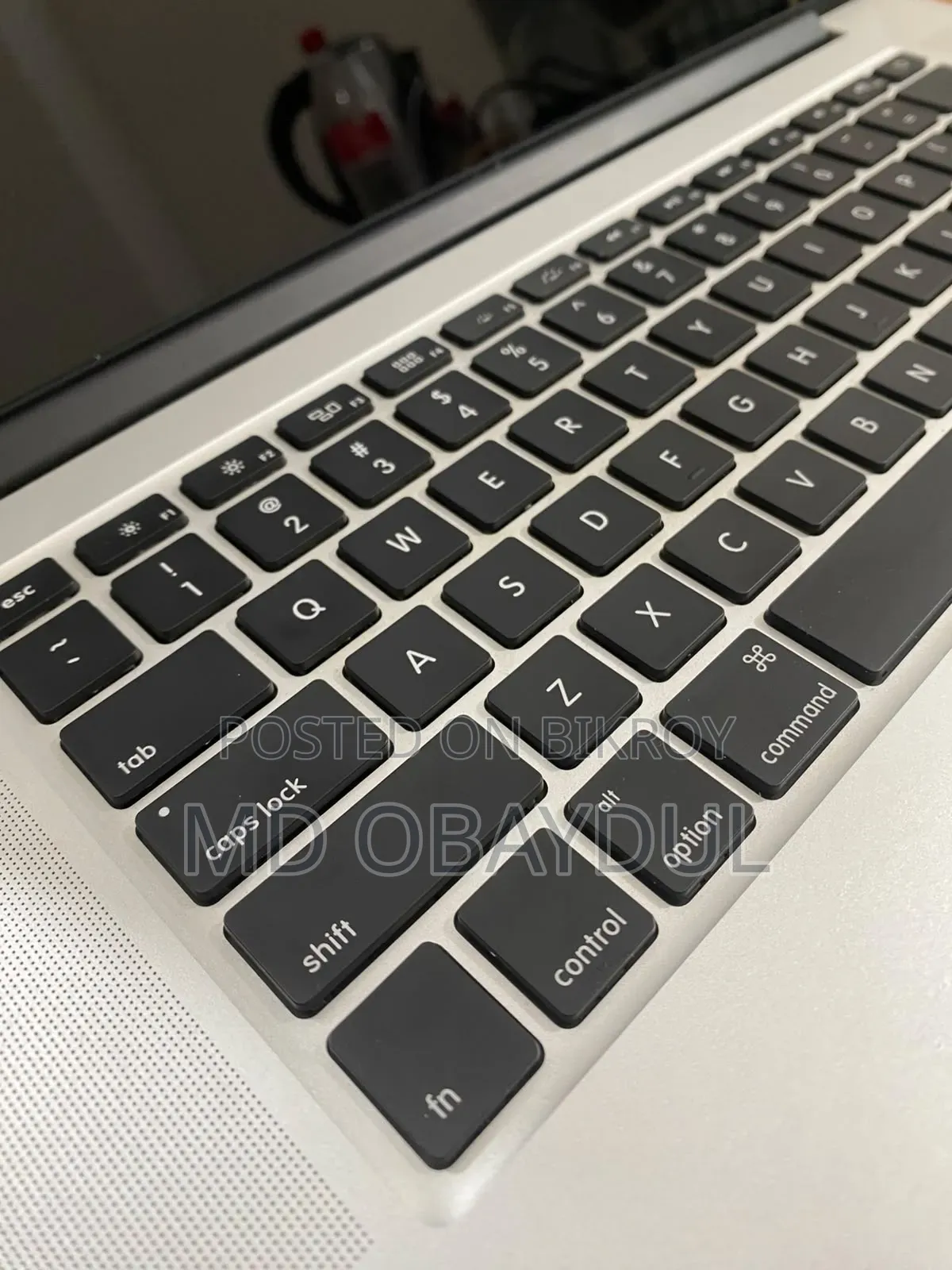 Laptop Apple MacBook Pro 2015 16GB Intel Core i7 SSD 500GB